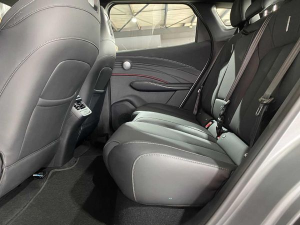 2026-Omoda-C7-16T-Luxury image:8