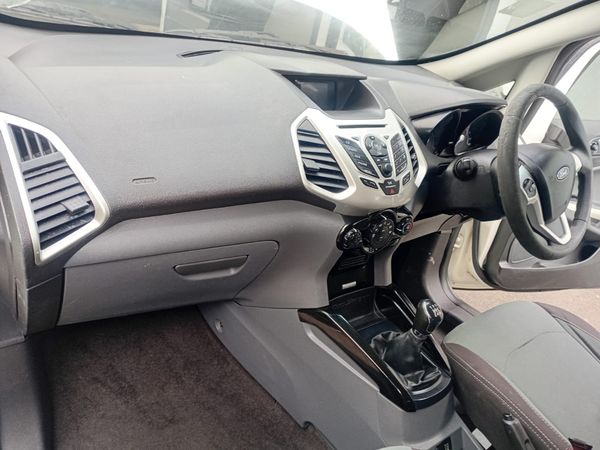 2016-Ford-EcoSport-15-TDCi-Trend image:11