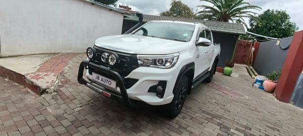2016-Toyota-Hilux-28-GD-6-Raider-4x4-Double-Cab-Auto image:3