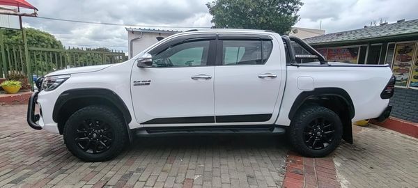 2016-Toyota-Hilux-28-GD-6-Raider-4x4-Double-Cab-Auto image:5