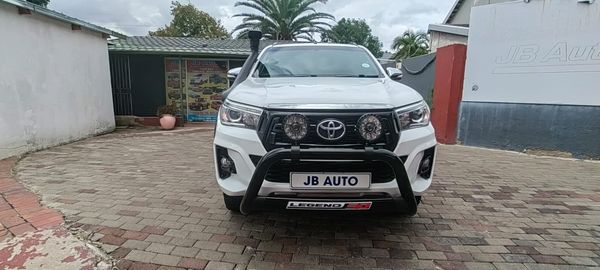 2016-Toyota-Hilux-28-GD-6-Raider-4x4-Double-Cab-Auto image:6