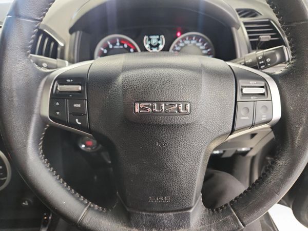 2021-Isuzu-D-Max-300-LX-Auto-Double-Cab image:17