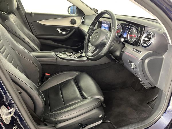 2016-Mercedes-Benz-E-Class-E-350d-Exclusive image:9