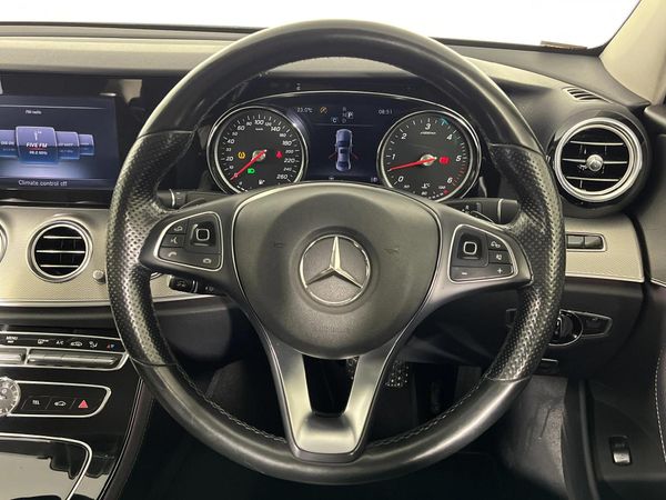 2016-Mercedes-Benz-E-Class-E-350d-Exclusive image:10