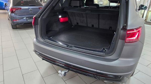 2025-Volkswagen-Touareg-V6-TDI-R-Line image:13
