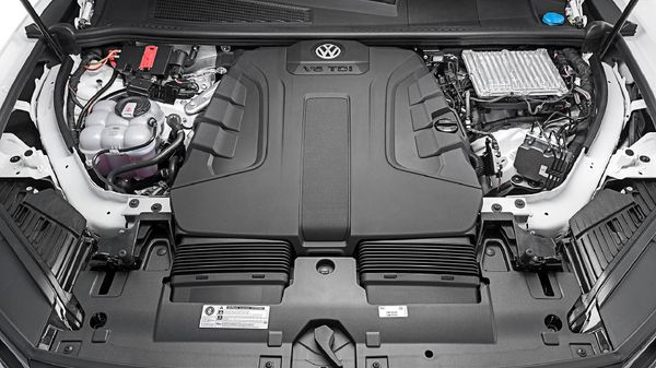2025-Volkswagen-Touareg-V6-TDI-R-Line image:28