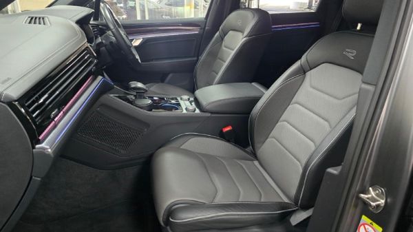 2025-Volkswagen-Touareg-V6-TDI-R-Line image:29