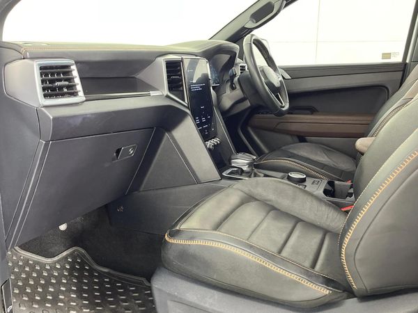2023-Volkswagen-Amarok-20-BiTDI-154kW-4Motion-Panamericana-Auto-Double-C image:8