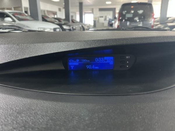 2010-Hyundai-i20-16 image:11