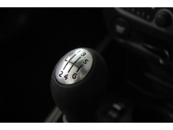 2012-Renault-Megane-III-CC-14TCe-GT-Line image:9
