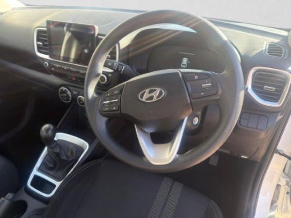 2026-Hyundai-Venue-12-Motion image:13