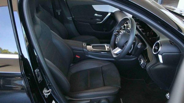2025-Mercedes-Benz-A-Class-A-200-Auto image:19