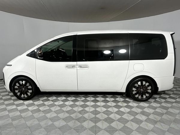2022-Hyundai-Staria-22d-Luxury-Auto image:20