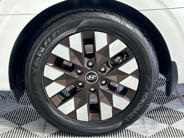 2022-Hyundai-Staria-22d-Luxury-Auto image:6