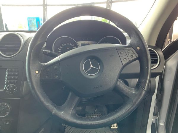 2007-Mercedes-AMG-ML-63-AMG image:11