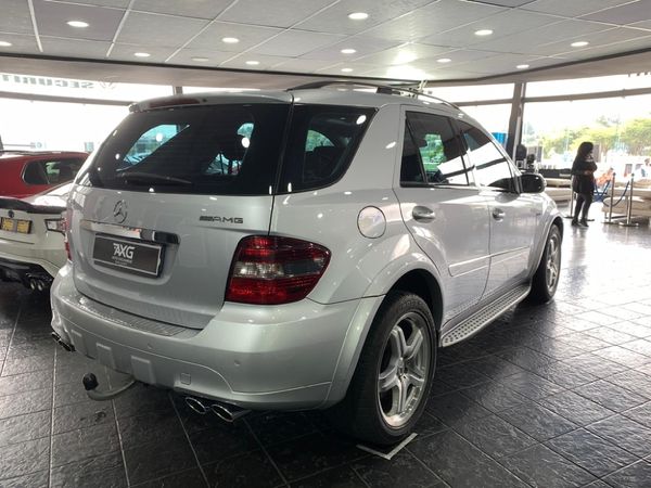 2007-Mercedes-AMG-ML-63-AMG image:3