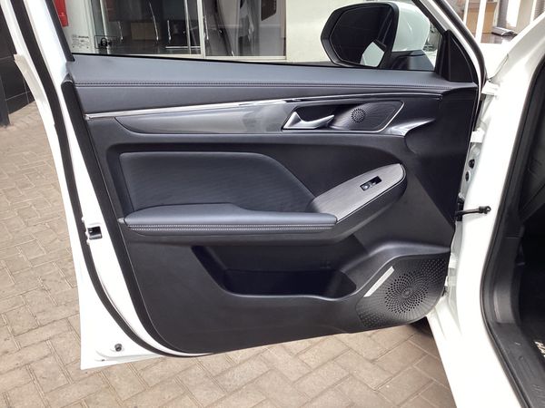 2021-Haval-Jolion-15T-Luxury-Auto image:18