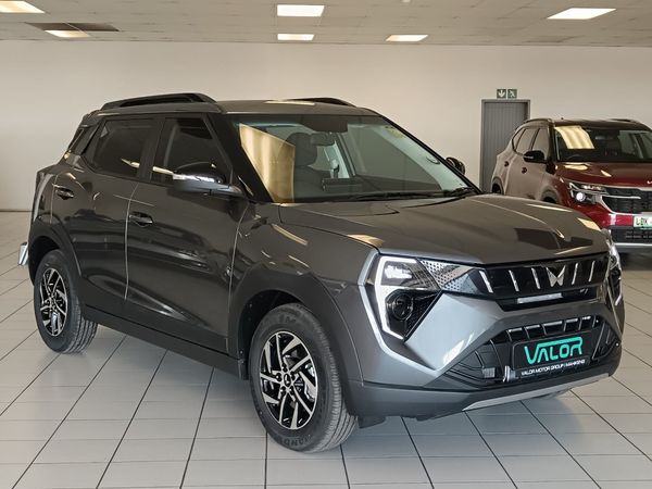 2026-Mahindra-XUV-3XO-12T-AX5 image:1