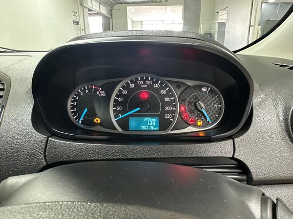 2021-Ford-Figo-15Ti-VCT-Titanium-5-dr image:8