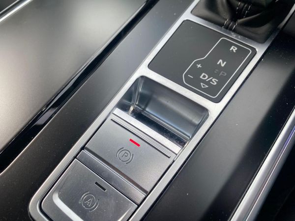 2025-Audi-RS6-Avant-Performance-Auto image:30