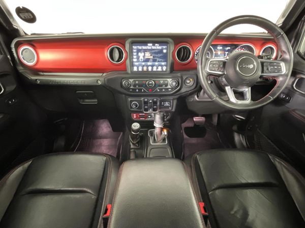 2019-Jeep-Wrangler-Unlimited-Rubicon-36-V6 image:1