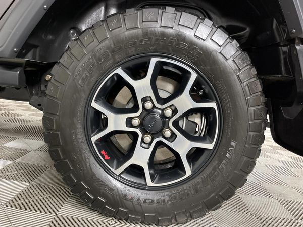 2019-Jeep-Wrangler-Unlimited-Rubicon-36-V6 image:6