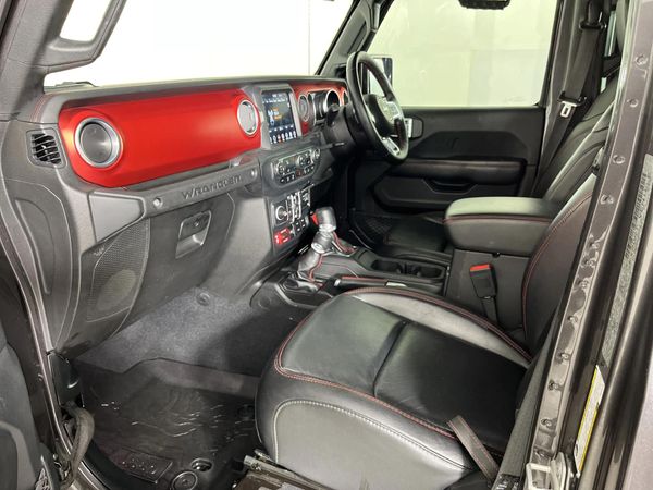 2019-Jeep-Wrangler-Unlimited-Rubicon-36-V6 image:8