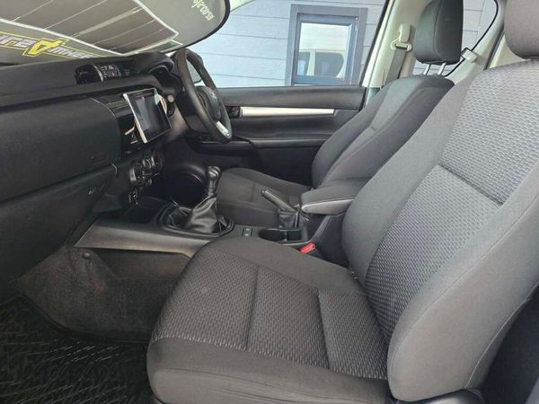 2018-Toyota-Hilux-24-GD-6-Raised-Body-SRX-Extended-Cab image:8