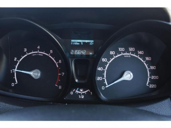 2016-Ford-EcoSport-15-TiVCT-Ambiente image:5