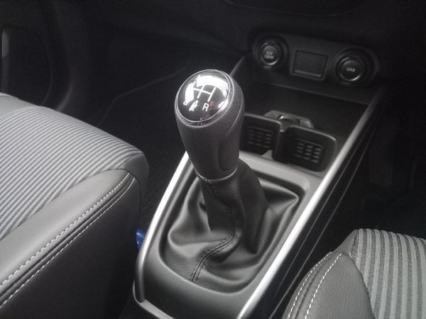 2024-Suzuki-XL6-15-GL-Auto image:14