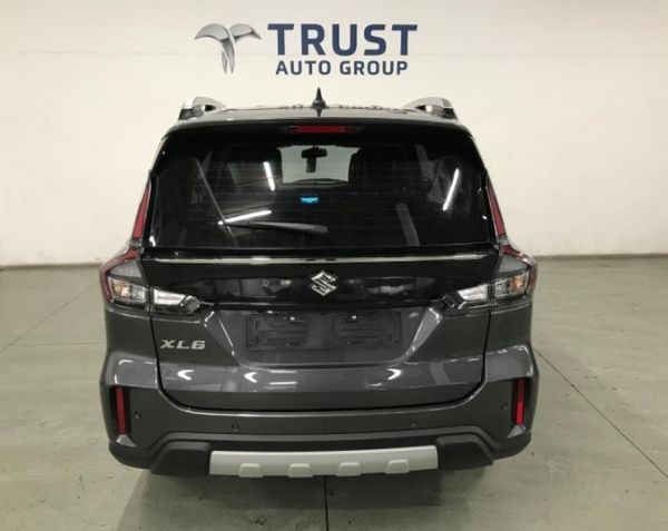 2024-Suzuki-XL6-15-GL-Auto image:5