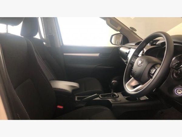 2025-Toyota-Hilux-24-GD-6-Raider-4x4-Auto-Double-Cab image:15