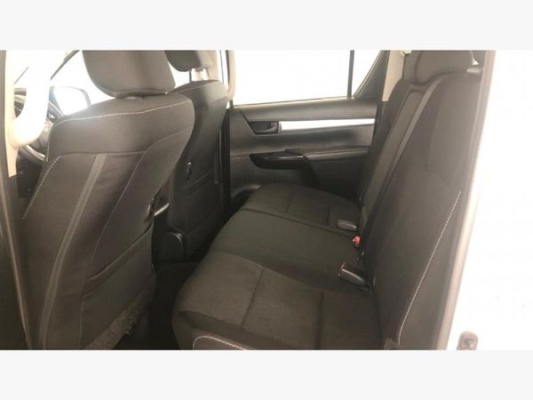2025-Toyota-Hilux-24-GD-6-Raider-4x4-Auto-Double-Cab image:20
