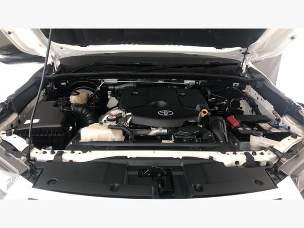 2025-Toyota-Hilux-24-GD-6-Raider-4x4-Auto-Double-Cab image:28