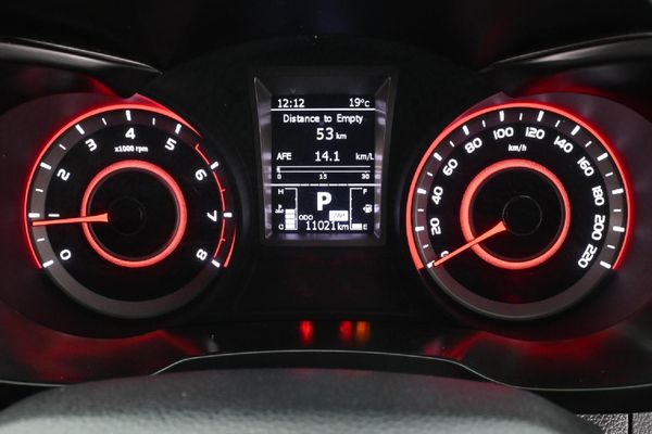 2025-Mahindra-XUV-3XO-12T-MX3-Auto image:16