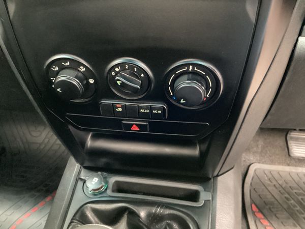2021-Mahindra-Pik-Up-22-mHawk-S4-Dropside image:11