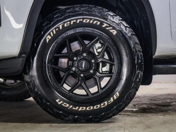 2026-Volkswagen-Amarok-23T-222kw-4Mot-Panamericana-Double-Cab-Auto image:1