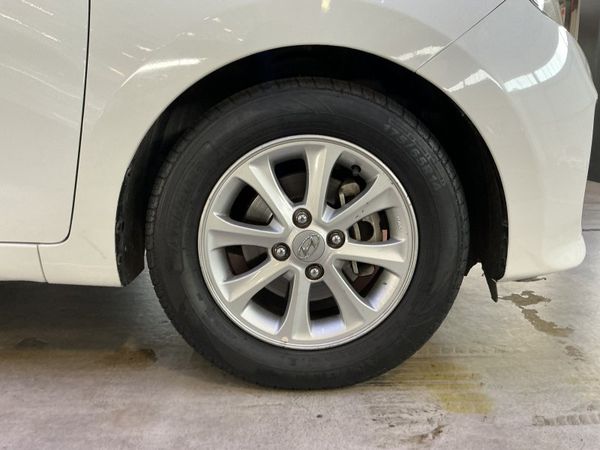 2019-Hyundai-Grand-i10-125-Fluid image:9