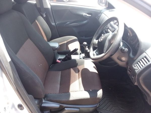 2016-Toyota-Corolla-Quest-16 image:9