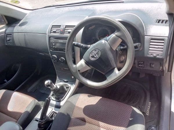 2016-Toyota-Corolla-Quest-16 image:4
