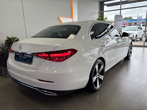 2022-Mercedes-Benz-C-Class-C-200-Auto image:3
