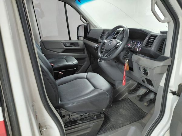 2023-Volkswagen-Crafter-35-20TDi-MWB-103KW-FC-PV image:12