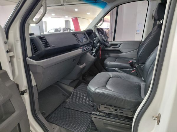 2023-Volkswagen-Crafter-35-20TDi-MWB-103KW-FC-PV image:13