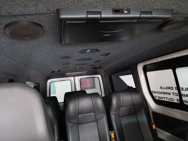 2023-Volkswagen-Crafter-35-20TDi-MWB-103KW-FC-PV image:20