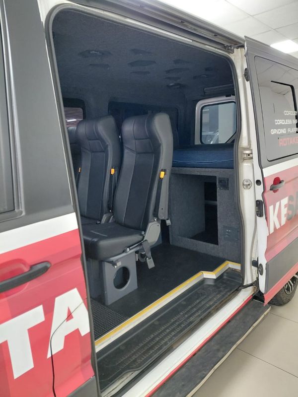 2023-Volkswagen-Crafter-35-20TDi-MWB-103KW-FC-PV image:8