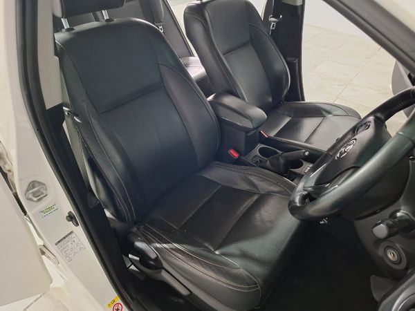 2018-Toyota-Corolla-16-Prestige image:10