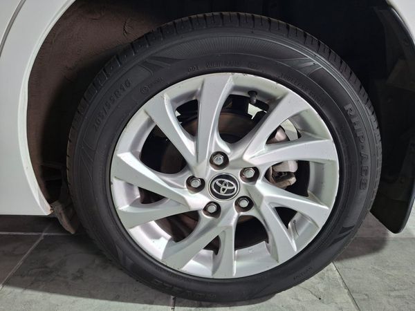 2018-Toyota-Corolla-16-Prestige image:6