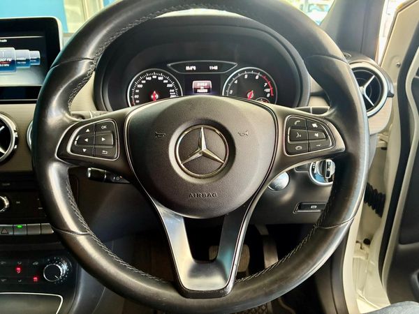 2015-Mercedes-Benz-B-Class-B-200-Auto image:11