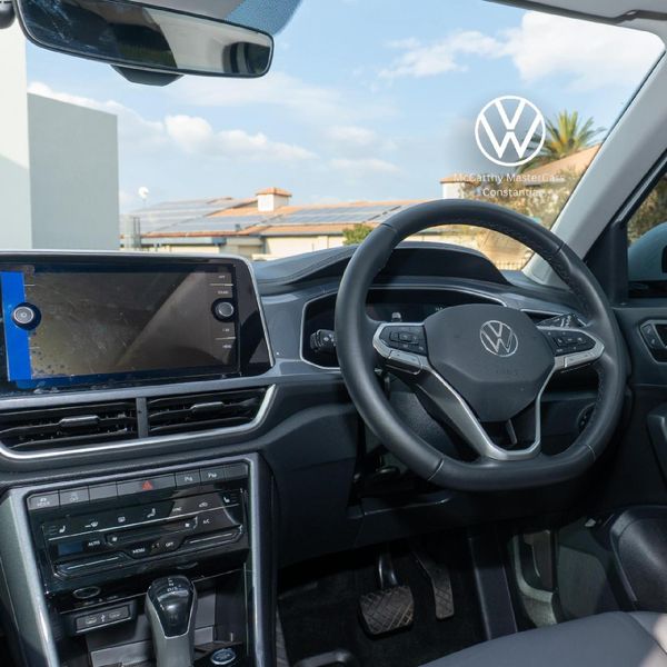 2025-Volkswagen-T-Roc-14-TSI-Design-Auto image:14