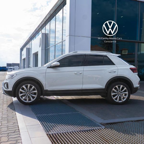 2025-Volkswagen-T-Roc-14-TSI-Design-Auto image:16